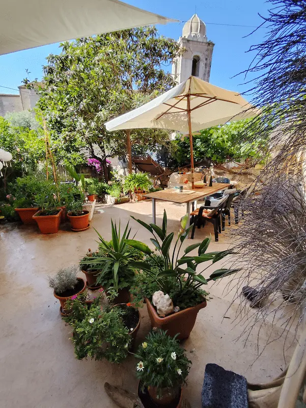 Art guesthouse Sardinia interior design
